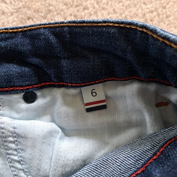 Tommy Hilfiger Denim Shorts Women's Size 6 Blue Stretch Jean Shorts - Picture 6 of 13